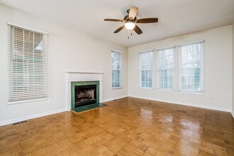 813 Hanska Way, Unit 2423N in Raleigh, NC - Building Photo - Building Photo