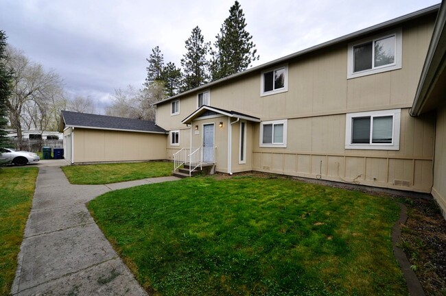 117 E 14th Ave in Post Falls, ID - Building Photo - Building Photo