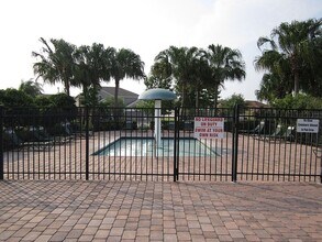 2706 Patrician Cir in Kissimmee, FL - Building Photo - Building Photo