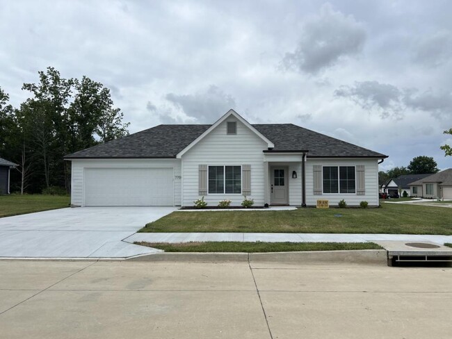 property at 7700 N Rainbow Dr