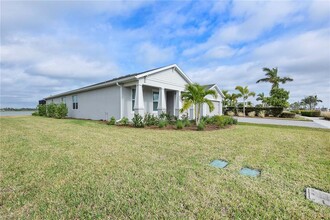 42379 Edgewater Dr in Punta Gorda, FL - Building Photo - Building Photo