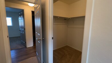 962 Red Cloud Ct in Box Elder, SD - Building Photo - Building Photo