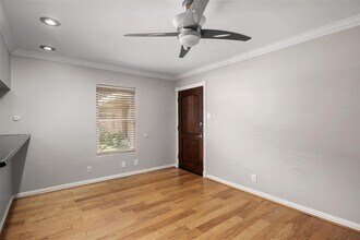 402 Postoffice St in Galveston, TX - Building Photo - Building Photo