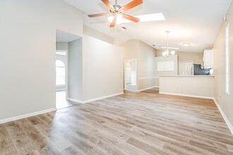 351 Silent Brook Trail in Jacksonville, FL - Building Photo - Building Photo