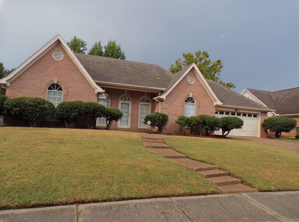 9016 Bellehurst Dr in Memphis, TN - Building Photo