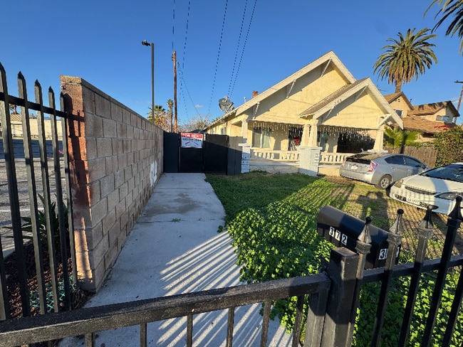 372 W 9th St in San Bernardino, CA - Building Photo - Building Photo