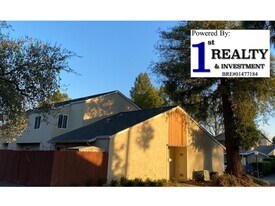 334 Hemlock St in Vacaville, CA - Building Photo