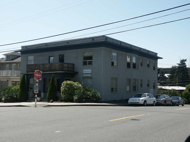 Olive Manor in Seattle, WA - Foto de edificio - Building Photo