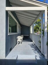 707 N Lima St in Burbank, CA - Foto de edificio - Building Photo