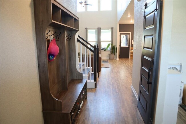 122 Sangaree Dr in Mustang Ridge, TX - Building Photo - Building Photo