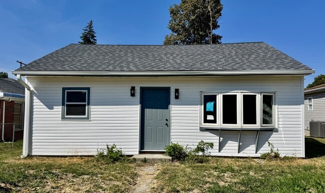 property at 1034 E Richmond St