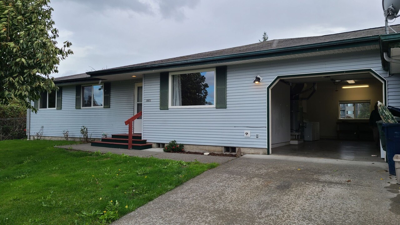 1021-1023 Borseth St-Unit -Borseth Street, 1021 in Sedro Woolley, WA - Building Photo