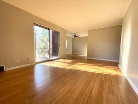 Willock Apartments in Pittsburgh, PA - Building Photo