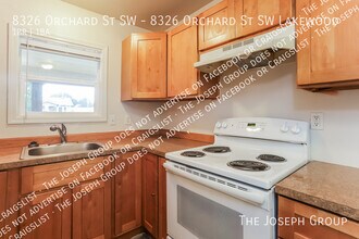 8326 Orchard St SW in Lakewood, WA - Building Photo - Building Photo