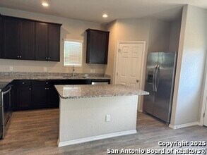 7507 Capstone Rdg in San Antonio, TX - Building Photo - Building Photo