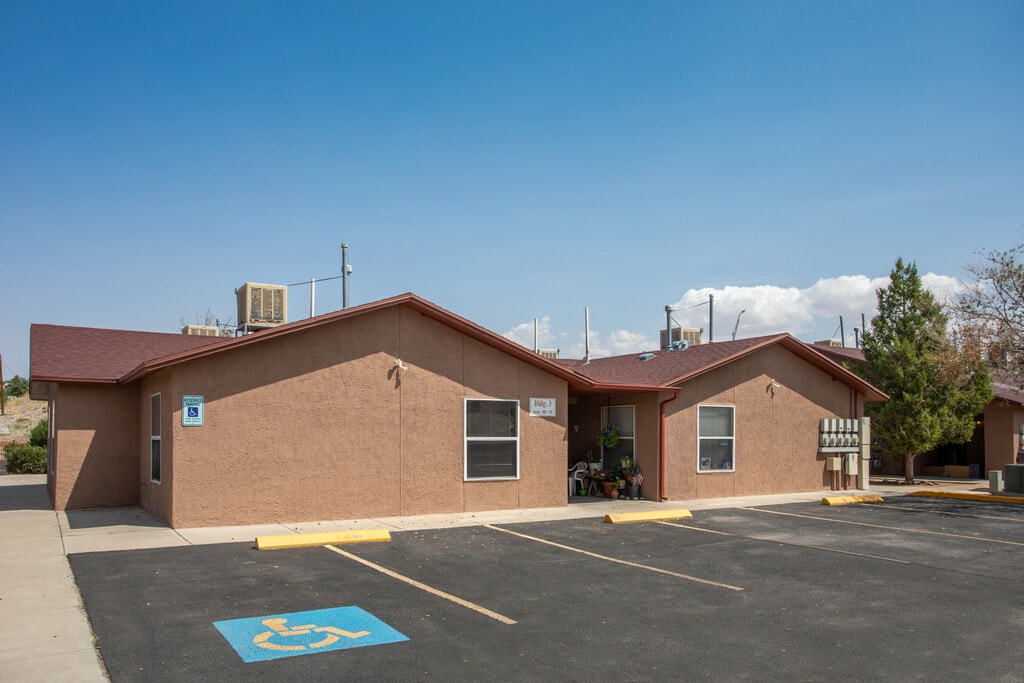 Western Carolina Apartments | El Paso, TX Apartments For Rent