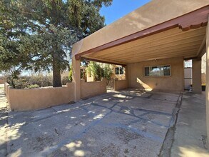 1823 Tewa Rd in Santa Fe, NM - Building Photo - Building Photo