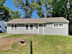 11415 Corrington Ave