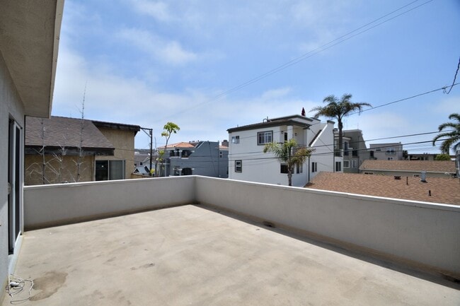 246 Culper Ct in Hermosa Beach, CA - Building Photo - Building Photo
