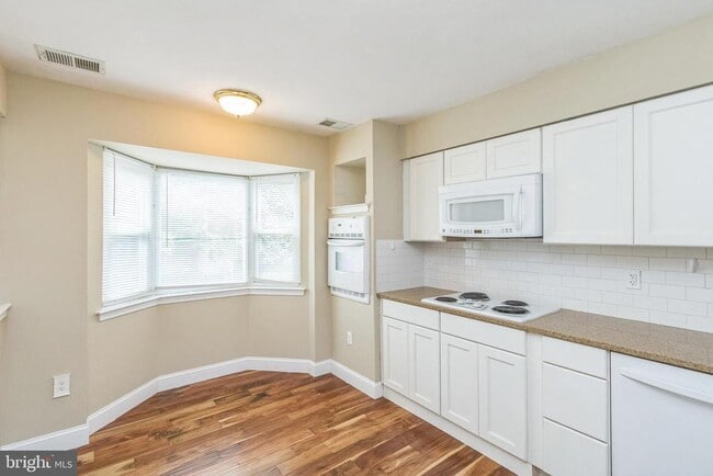 7946 Brighton Way in Manassas, VA - Building Photo - Building Photo