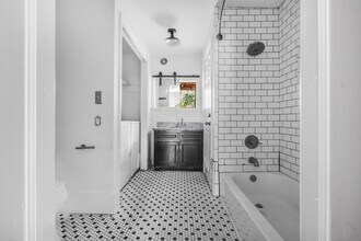 2553 Broad Ave in Memphis, TN - Building Photo - Building Photo