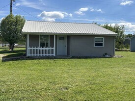 92 Airline Rd in Vinton, OH - Building Photo