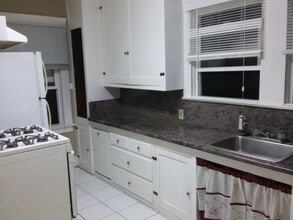 2316 Brooks Ave, Unit 2316 Brooks Ave in Richmond, CA - Building Photo - Building Photo