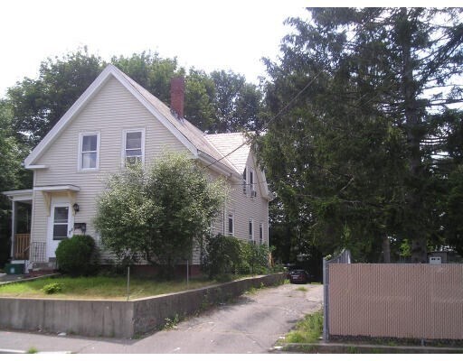 75 Perkins St in Brockton, MA - Building Photo