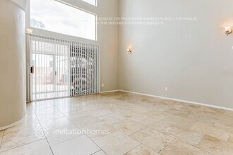 2344 E Gelding Dr in Phoenix, AZ - Building Photo - Building Photo
