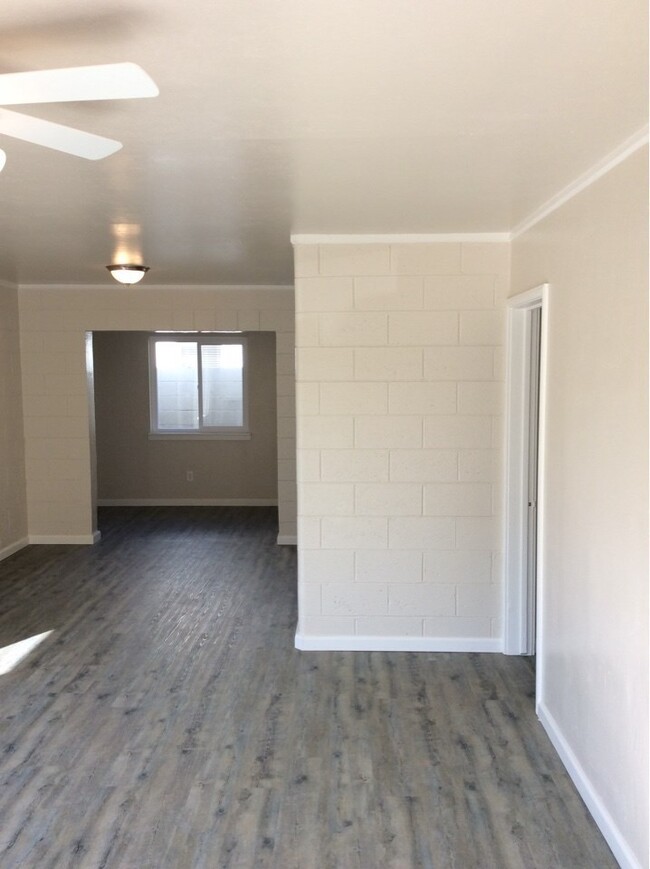 1352 N Fruit Ave in Fresno, CA - Building Photo - Building Photo