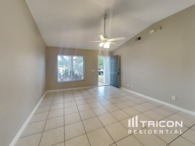 13235 Prestwick Creek Dr in Riverview, FL - Building Photo - Building Photo