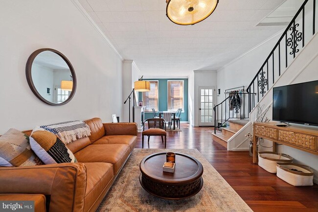 property at 1517 E Susquehanna Ave