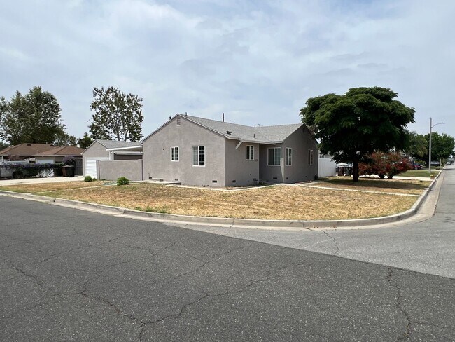 11772 Samuel Dr in Garden Grove, CA - Building Photo - Building Photo