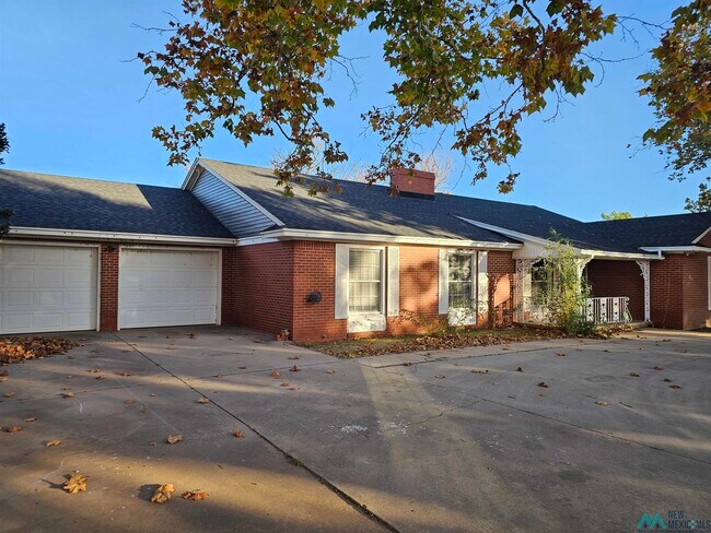 2305 North Dr in Clovis, NM - Building Photo - Building Photo