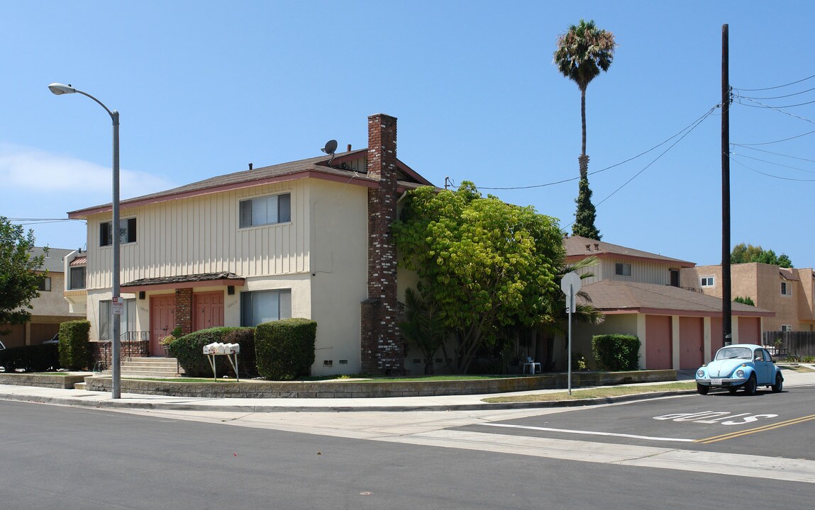 16861 Hoskins St in Huntington Beach, CA - Building Photo