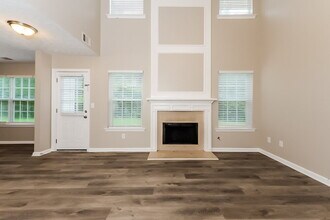 413 Grove Park Dr in Locust Grove, GA - Building Photo - Building Photo