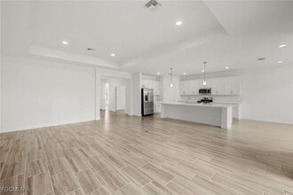 15263 Jadestone Dr in Punta Gorda, FL - Foto de edificio - Building Photo