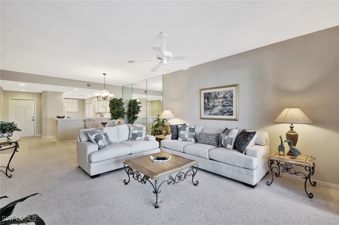 17040 Willowcrest Way in Ft. Myers, FL - Building Photo