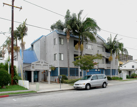 Parton Terrace Apartments in Santa Ana, CA - Building Photo - Building Photo