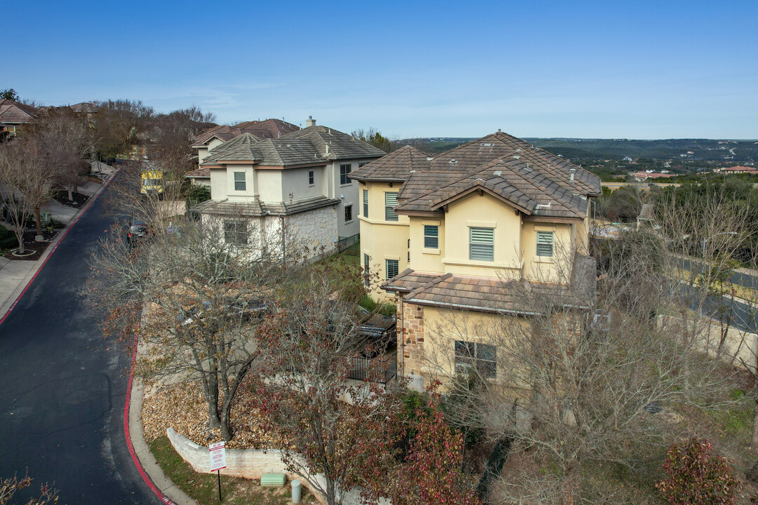 Davenport Rim Condos in Austin, TX - Building Photo