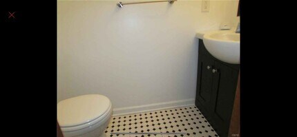 372 Summerhaven Dr N in East Syracuse, NY - Building Photo - Building Photo