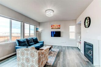 15920 Hayloft Ln in Parker, CO - Foto de edificio - Building Photo