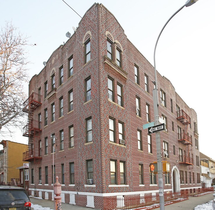 3105 Avenue D in Brooklyn, NY - Foto de edificio
