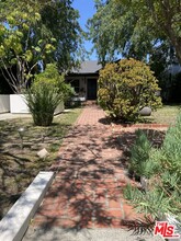 2035 Park Dr in Los Angeles, CA - Foto de edificio - Building Photo