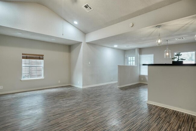 1124 Brookswood Ave in Austin, TX - Building Photo - Building Photo