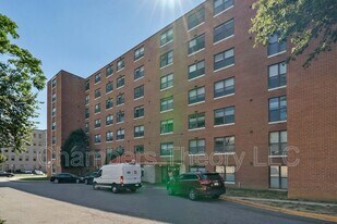 3902 14th St NW in Washington, DC - Building Photo