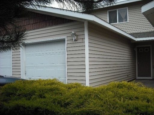 property at 2610 SW 23rd St