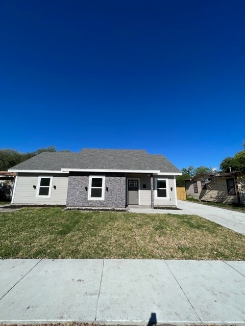 property at 523 William St