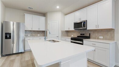 1008 Chestnut Dr in Lavon, TX - Building Photo - Building Photo
