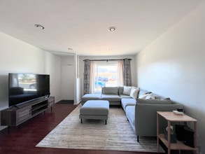 17700 S Western Ave in Gardena, CA - Building Photo - Building Photo